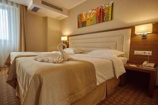 Отель Central Plaza Hotel Пьятра-Нямц Двухместный номер «Премьер» с 2 отдельными кроватями-3